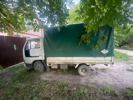 1992 Nissan Atlas, белый, 990000 рублей, вид 4