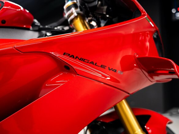 2024 Ducati Panigale V4, красный, 5299000 рублей - вид 6