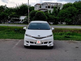 2012 Toyota Wish II Рестайлинг, белый, 1300000 рублей, вид 1