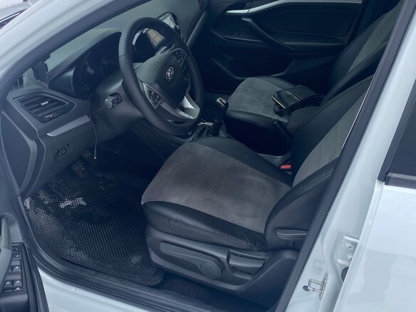 2018 Lada (ВАЗ) Vesta SW I, белый, 1200000 рублей - вид 5