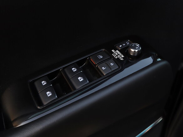 2019 Toyota Alphard III Рестайлинг, чёрный, 5400000 рублей - вид 32