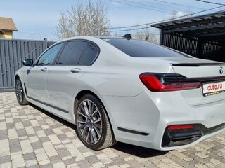 2021 BMW 7 серии 730d xDrive VI (G11/G12) Рестайлинг, серый, 8800000 рублей, вид 4