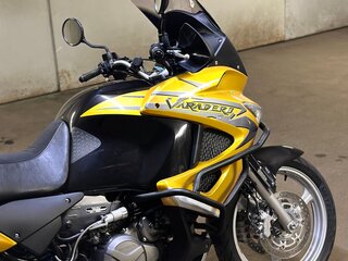 2009 Honda XL1000V Varadero, золотистый, 680000 рублей, вид 3