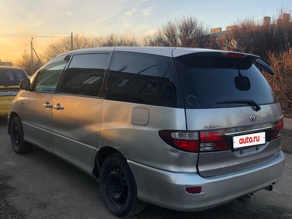 2003 Toyota Estima II, серебристый, 700000 рублей - вид 3