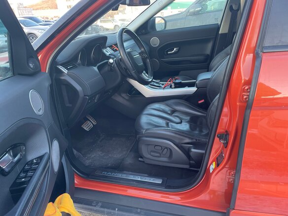 2014 Land Rover Range Rover Evoque 9-speed I, оранжевый, 3200000 рублей - вид 4