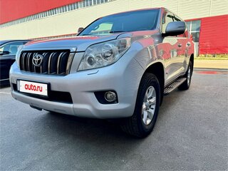 2012 Toyota Land Cruiser Prado 150 Series, серебристый, 3100000 рублей, вид 2
