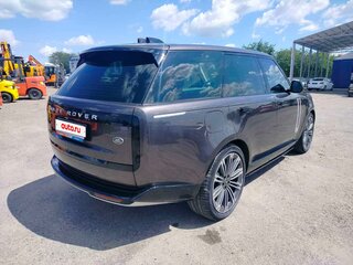 2022 Land Rover Range Rover P530 MHEV V, серый, 17350000 рублей, вид 3