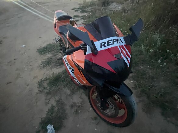 2004 Honda CBR 600RR, оранжевый, 650000 рублей - вид 3
