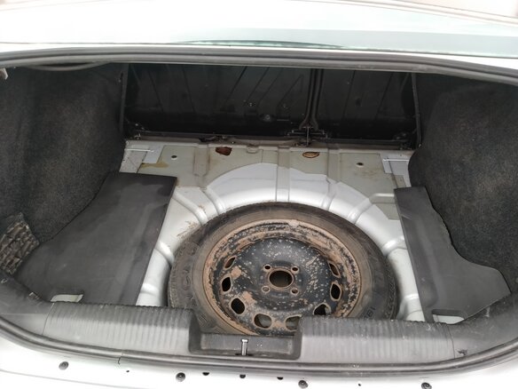 2004 Ford Focus I Рестайлинг, серебристый, 370000 рублей - вид 5