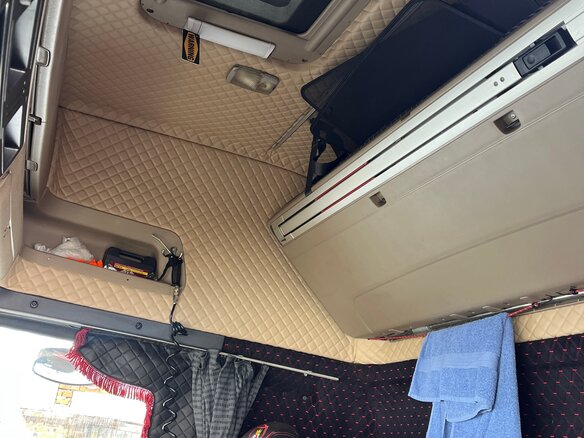 2012 Scania R-Series, красный, 3500000 рублей - вид 16