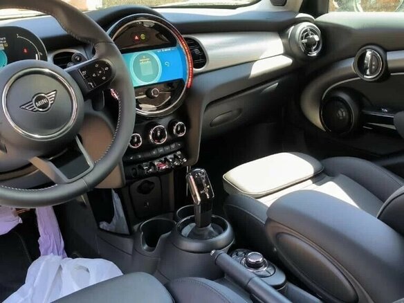 2022 Mini Hatch Cooper S III (F55/F56) Рестайлинг 2, серый, 3400000 рублей - вид 12