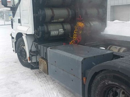 2013 Iveco Stralis, белый, 5500000 рублей, вид 4