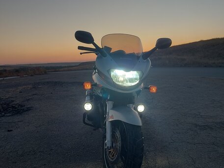 2006 Kawasaki ZR-7, серебристый, 399000 рублей, вид 2