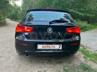 2018 BMW 1 серии 118i II (F20/F21) Рестайлинг 2, чёрный, 1366677 рублей, вид 3