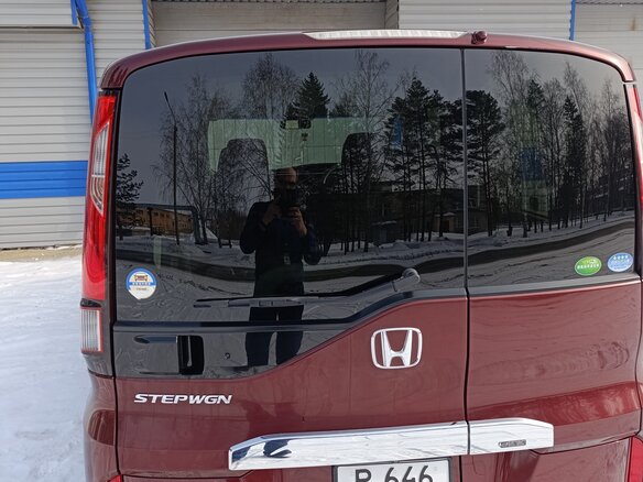 2017 Honda Stepwgn V, пурпурный, 2100000 рублей - вид 4