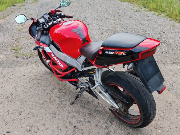 1999 Honda CBR 929RR Fireblade, красный, 380000 рублей