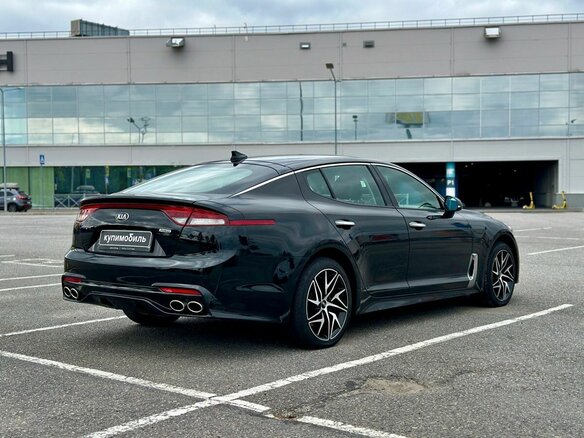 2021 Kia Stinger I Рестайлинг, чёрный, 1970000 рублей - вид 3