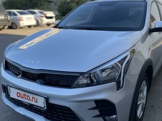 2021 Kia Rio X IV Рестайлинг, серебристый, 1810000 рублей, вид 1