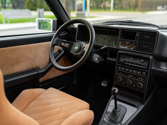 1993 Lancia Delta HF Integrale I (831), белый - вид 18