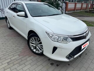 2014 Toyota Camry VII (XV50) Рестайлинг, белый, 1700000 рублей, вид 2