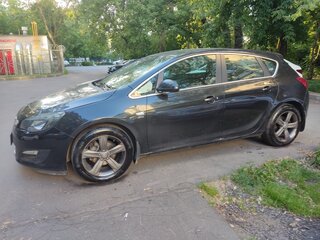 2014 Opel Astra J Рестайлинг, чёрный, 1050000 рублей, вид 4