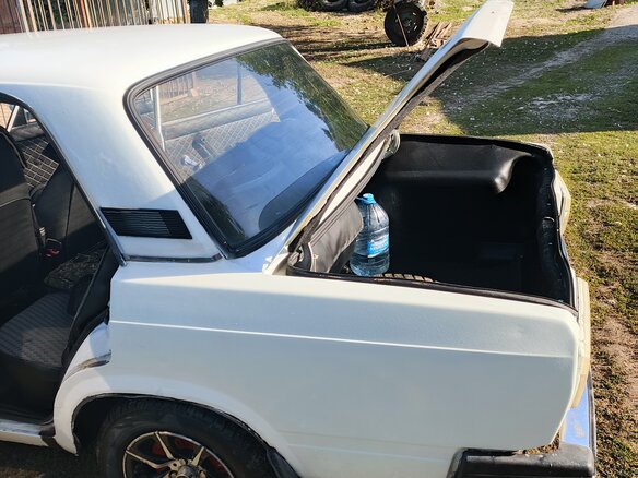2006 Lada (ВАЗ) 2107, белый, 150000 рублей - вид 7