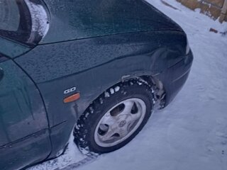 1998 Mitsubishi Carisma I, зелёный, 250000 рублей, вид 2