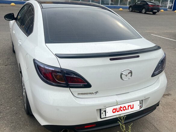 2011 Mazda 6 II (GH) Рестайлинг, белый, 1200000 рублей - вид 5