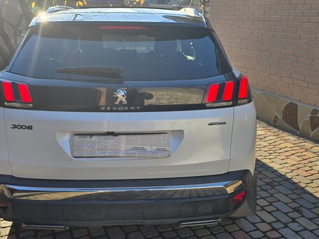 2019 Peugeot 3008 II, белый, 2490000 рублей, вид 3