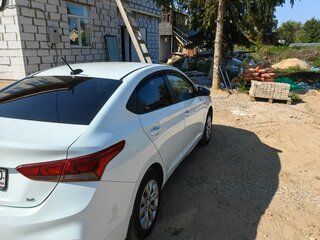 2017 Hyundai Solaris II, белый, 1340000 рублей, вид 2