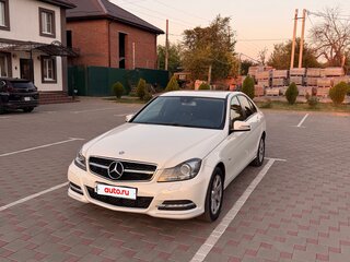 2011 Mercedes-Benz C-Класс 180 BlueEFFICIENCY III (W204) Рестайлинг, белый, 1399999 рублей, вид 1