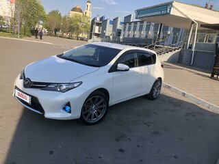 2012 Toyota Auris II, белый, 1050000 рублей, вид 1