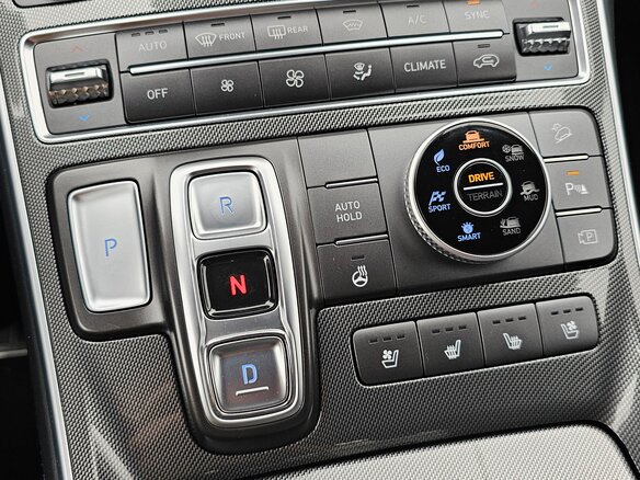 2021 Hyundai Santa Fe IV Рестайлинг, белый, 4200000 рублей - вид 10