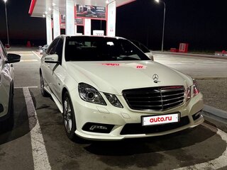 2010 Mercedes-Benz E-Класс 250 5G-Tronic IV (W212, S212, C207), белый, 1780000 рублей, вид 2