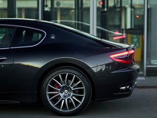 2010 Maserati GranTurismo S I, серый, 3300000 рублей, вид 4