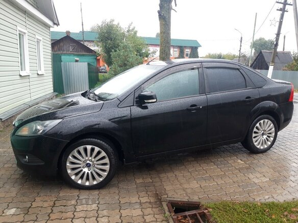 2008 Ford Focus II Рестайлинг, чёрный, 560000 рублей - вид 4