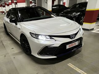 2022 Toyota Camry VIII (XV70) Рестайлинг, белый, 3600000 рублей, вид 4