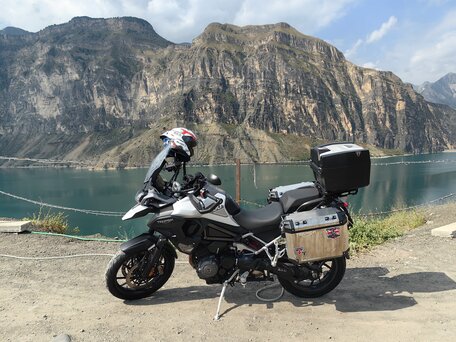 2022 Triumph Tiger 1200, серый, 1700000 рублей, вид 2