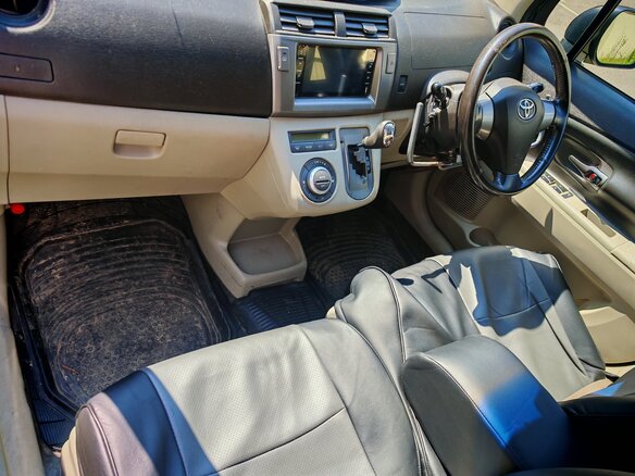 2010 Toyota Passo Sette, синий - вид 6