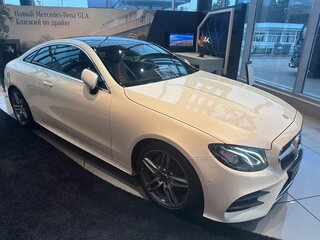 2017 Mercedes-Benz E-Класс 200 V (W213, S213, C238), белый, 3750000 рублей, вид 2