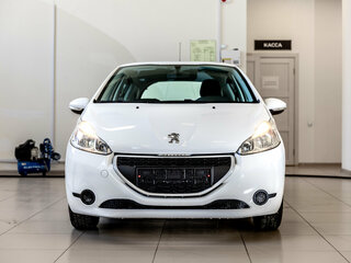 2013 Peugeot 208 I, белый, 550000 рублей, вид 2