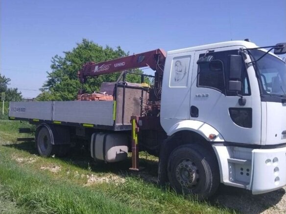 2012 Ford Cargo 18xx, белый, 4000000 рублей