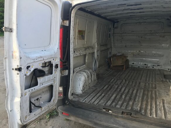 2011 Renault Trafic II Рестайлинг, белый, 1000000 рублей - вид 18