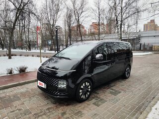 2023 Hyundai Staria I, чёрный, 5800000 рублей, вид 4