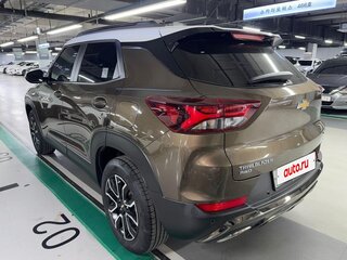 2020 Chevrolet TrailBlazer III, коричневый, 2000000 рублей, вид 5