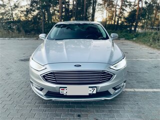 2016 Ford Fusion (North America) II Рестайлинг, серебристый, 1150000 рублей, вид 1
