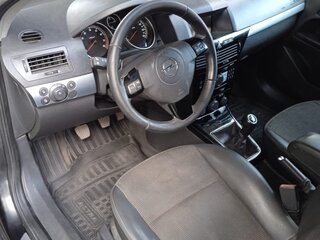 2012 Opel Astra H Рестайлинг, чёрный, 669000 рублей, вид 3