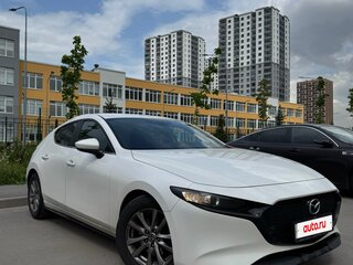 2019 Mazda 3 IV (BP), белый, 2390000 рублей, вид 2