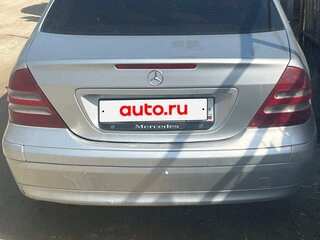2000 Mercedes-Benz C-Класс 180 II (W203), серебристый, 400000 рублей, вид 4