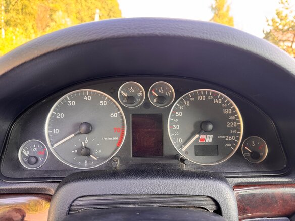 1998 Audi A4 I (B5), синий, 660000 рублей - вид 21